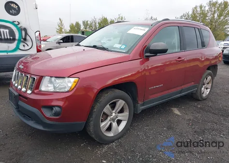 2012 Jeep Compass Latitude z USA, uszkodzony, nr VIN 1C4NJDEB2CD555694